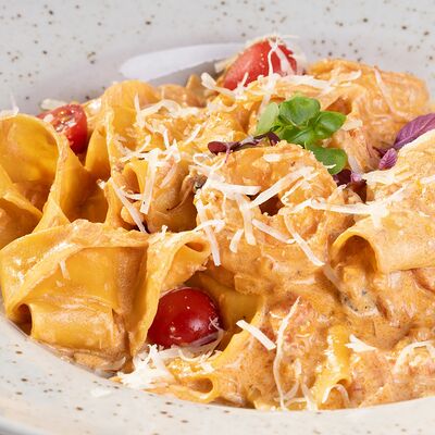 Феттуччине с креветками в На речке по цене 950 ₽