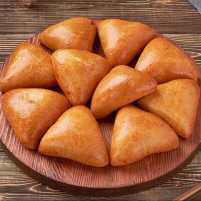 Фуршетные пирожки с картофелем в Ватруш по цене 890 ₽