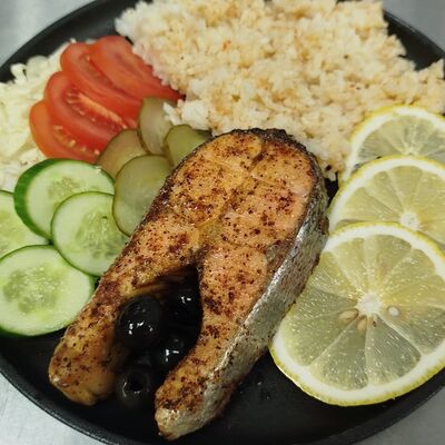 Стейк сёмги с рисомв Еда-Огонь по цене 1500 ₽