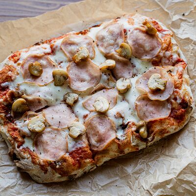 Ветчина и грибы в El papa chapa по цене 670 ₽