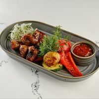 Шашлык из сердец индейки с овощами грильв Раковарня Где раки
