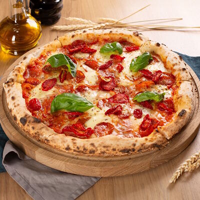 С Чоризо и домашним сыром в Сыроварня по цене 990 ₽