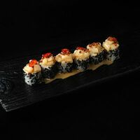 Ролл с гребешком и кокосовым соусом в Кабуки