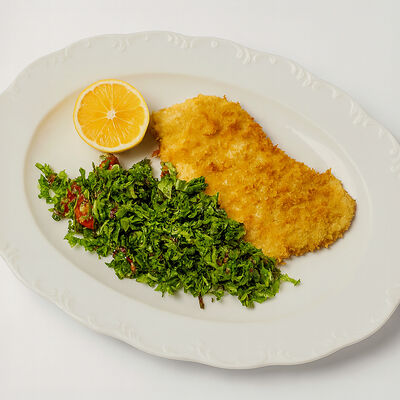 Котлета Алла Миланезе из индейки с салатом в Probka по цене 2148 ₽