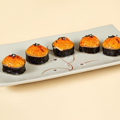 Румяный, запеченный ролл в SunRice по цене 460 ₽