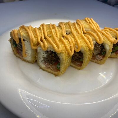 Ролл Тортилья мясная в Ymi по цене 432 ₽