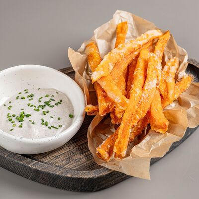 Батат фри с трюфельным айоли в Myst по цене 690 ₽