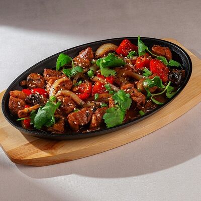 Утка по-корейски в Sarang по цене 882 ₽