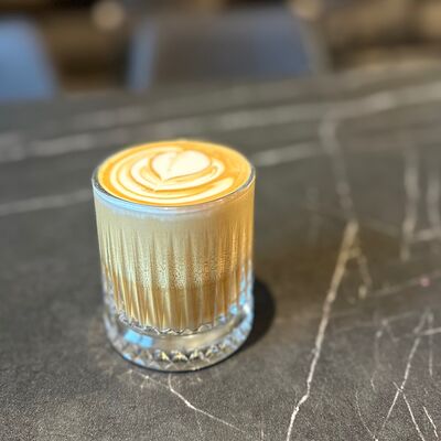 Flat white в Dark Coffee по цене 240 ₽