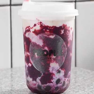 Бабл-ти Черничный йогурт в People по цене 590 ₽