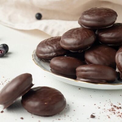 Печенье Шоколадное с черной смородиной в Север-Метрополь по цене 527 ₽