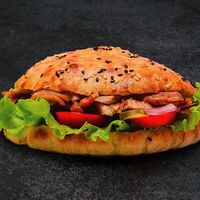 Шаурма в лепешке в Alibaba Doner