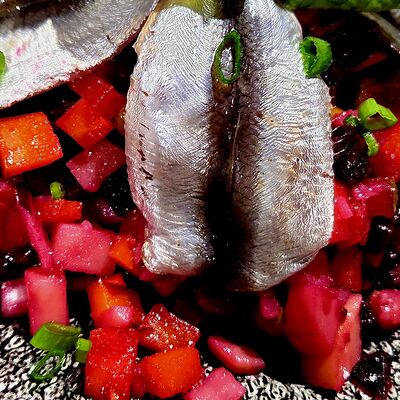 Винегрет с килькой в Seasons по цене 450 ₽