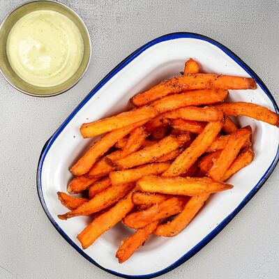 Батат фрайз с соусом схуг-айоли в Dizengof/99 по цене 570 ₽