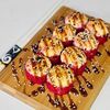 Калифорния запеченная с лососем терияки в Tochi Food по цене 615