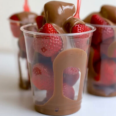 Клубника, политая шоколадом, в стакане в Berry Boutique по цене 1300 ₽