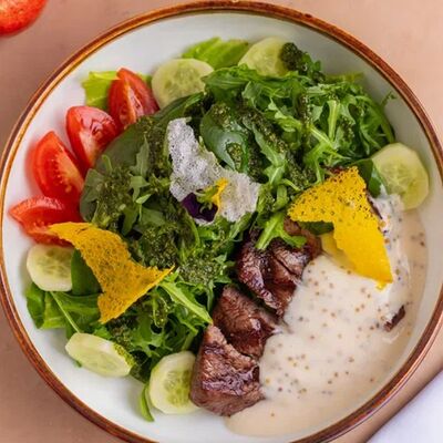 Салат с телятиной на гриле в Мархаба Халяль по цене 1188 ₽