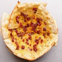 Фокачча с вялеными томатами в Пармезан