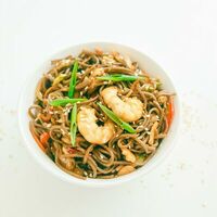 Соба с морепродуктами в Roro