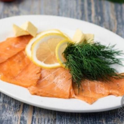 Малосольная семга с икрой в PANORAMA по цене 970 ₽