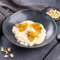 Каша овсяная с ореховым муссом в Encore Cafe