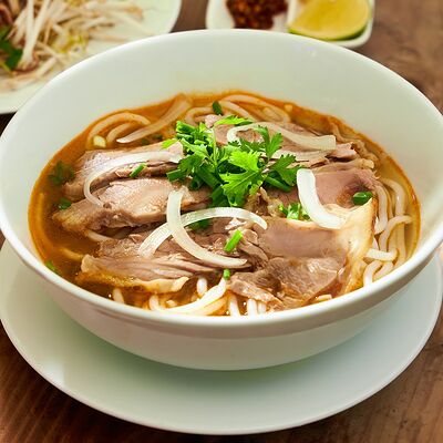 Бун с говядиной в Сайгон по цене 700 ₽