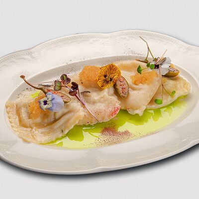 Пельмени из щуки с щучье икрой и рыбным взваром.в Жигули по цене 930 ₽