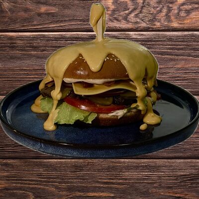 Бургер от Шефа в Фрегата Латина по цене 1350 ₽