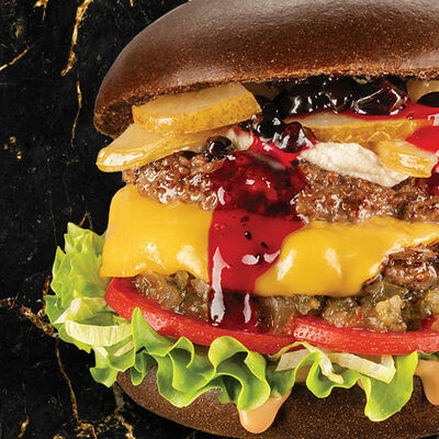 Бургер Vip13 Black Angus в Black Star Burger по цене 1060 ₽