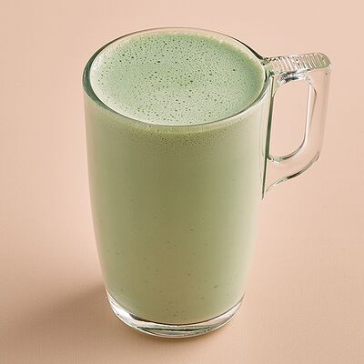 Матча-латте 300 мл в Пекарня Тартин по цене 269 ₽