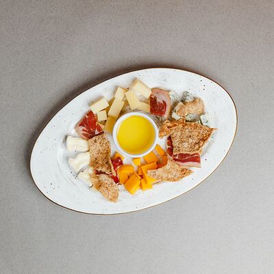 Сырная тарелка в Сидрерия по цене 720 ₽