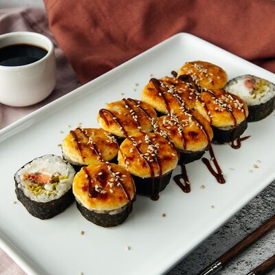 Мега лосось в Суши-Маркет по цене 655 ₽