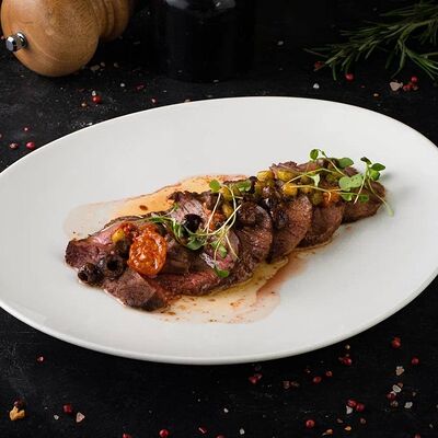 Говяжья вырезка от Шефа в Catch по цене 69 р.