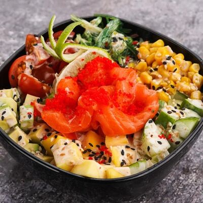 Поке с лососем в Tuk Tuk Asian Food по цене 878 ₽