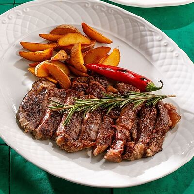 Стейк Рибай в Кукумбер по цене 3800 ₽