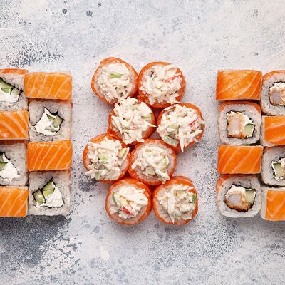 Много Лосося в Sushi Bar по цене 1499 ₽