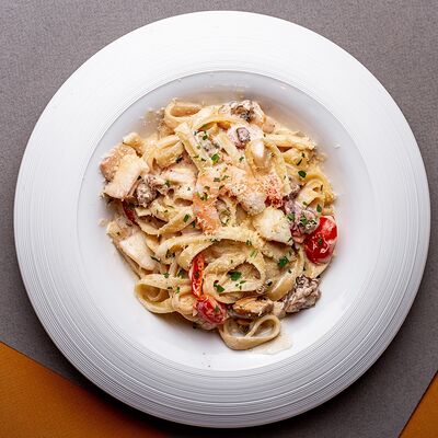 Паста с Морепродуктами в Eedaa по цене 410 ₽