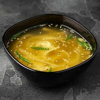 Суп куриный с лапшой в SushiHit
