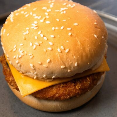 Chicken Burger в Еда на огне по цене 235 ₽