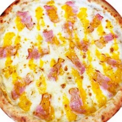 Пицца Карбонарав Золотая вобла по цене 850 ₽