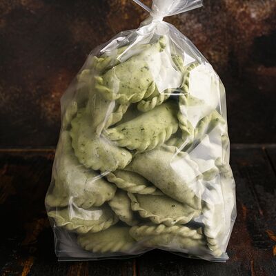 Вареники сулугуни в шпинатном тестев Неспешник по цене 2100 ₽