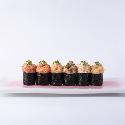 Суши острые Креветка в Lili New Wave Sushi по цене 170 ₽