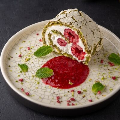 Фисташковый рулет в Сытый Лось по цене 540 ₽