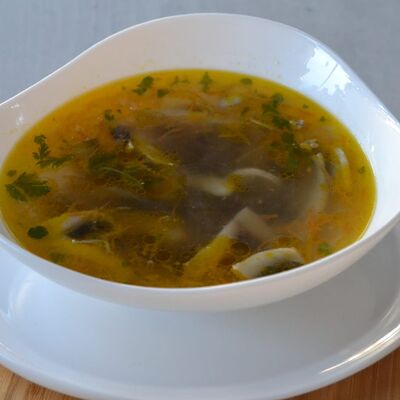 Грибной суп в Гостиный дворик по цене 400 ₽