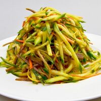 Салат из говядины с огурцом в масляном соусе в Panda Express