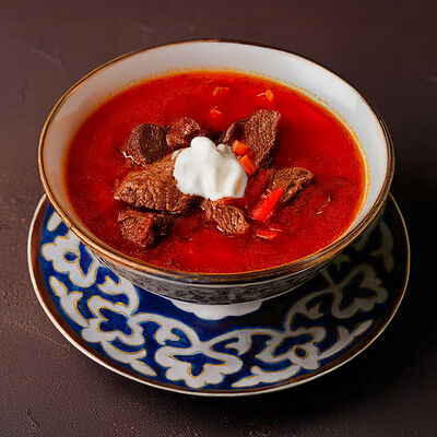 Борщ из говядины в Чайхана по цене 420 ₽