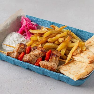 Сувлаки с куриным филе в Кипр здесь по цене 670 ₽
