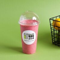 Клюква-клубника-апельсин смузи в Citrus Bar