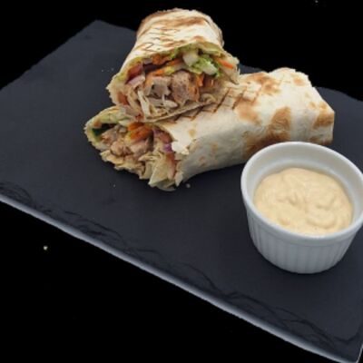 Шаурма куриная большаяв Мангал Хаус по цене 476 ₽