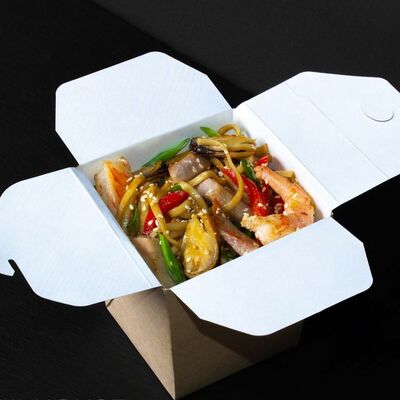 Вок с тигровой креветкой, мидиями и тунцом в Sushi House по цене 469 ₽